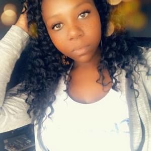 Meet your Posher, Cass